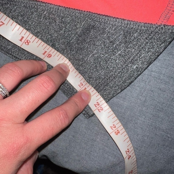 Grey and highlighter coral pink leggings RBX size small - Picture 6 of 6